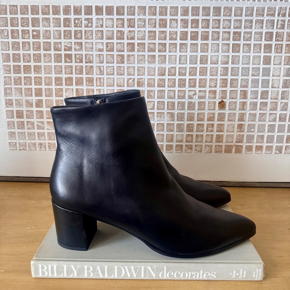 NEW Black Leather Ankle Boots - Size 10.5 US